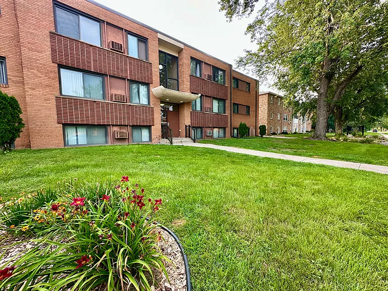 Virginia Apartments exterior