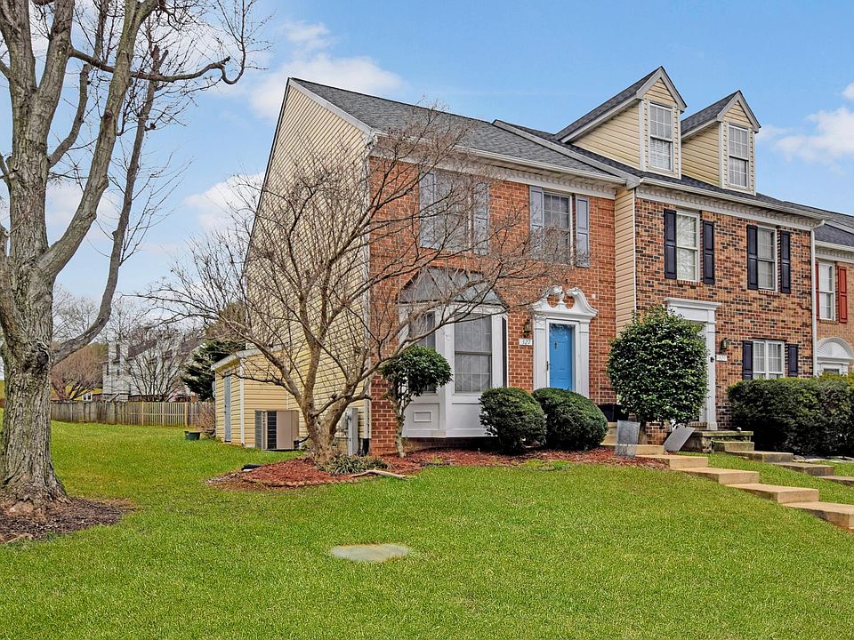 1st image of 327 Althea Ct