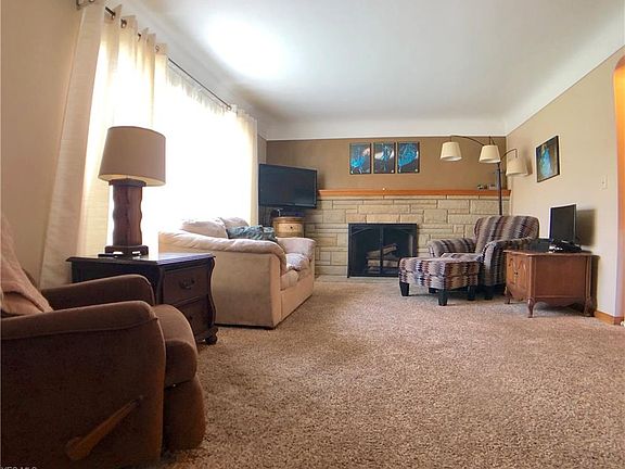 3rd image of 754 Orlo Ln