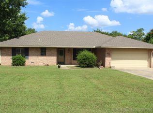 1824 S Broadway Blvd, Ada, OK 74820