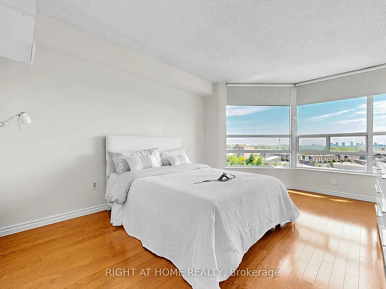 7805 Bayview Ave #1120 — Photo 27
