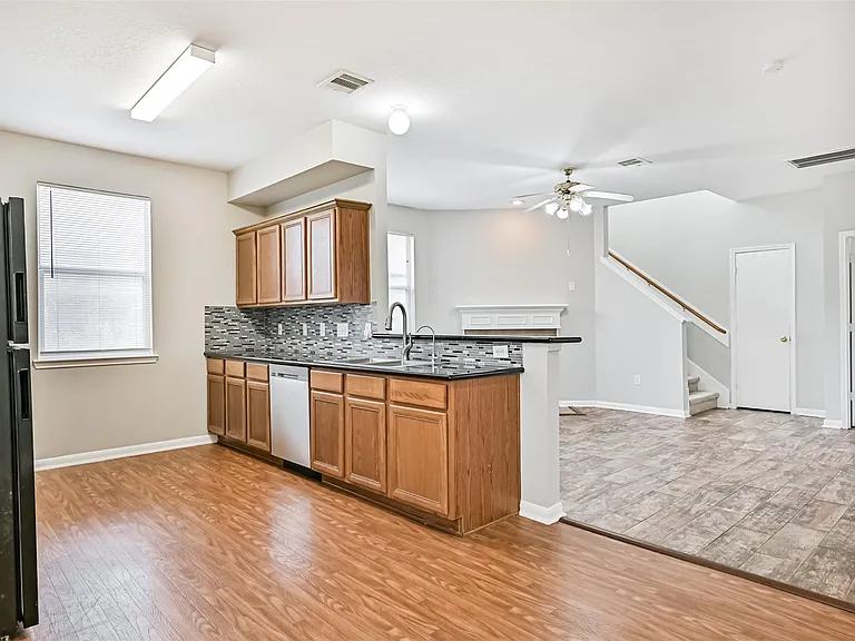 4714 Montclair Hill Ln — Photo 19
