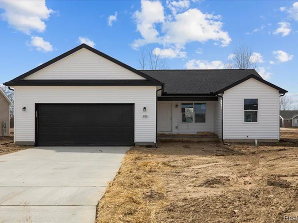 3132 Daisy Way, Burton, MI 48519