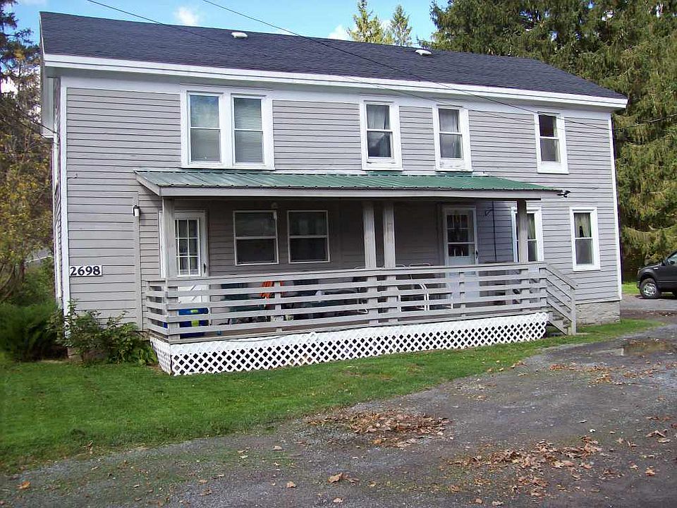 2nd image of 2698 Mill St #2