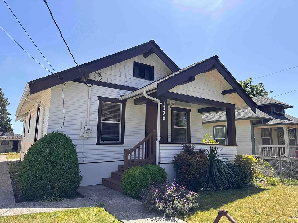 1336 Elizabeth Ave