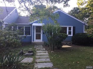 103 Lawn St, Park Ridge, NJ 07656