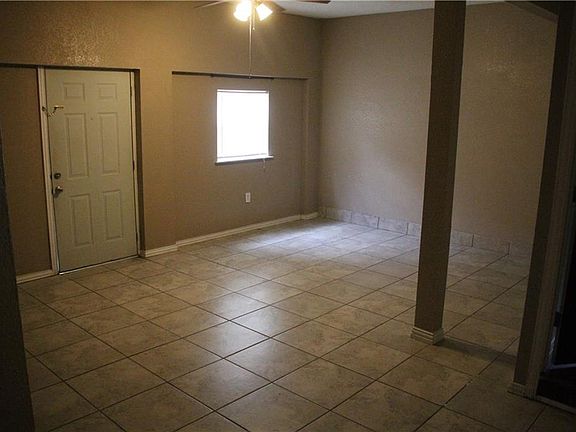 5th image of 6409 Meadow Glen Dr