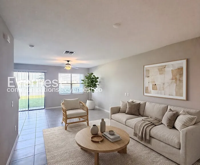 946 Royal Empress Dr — Photo 7