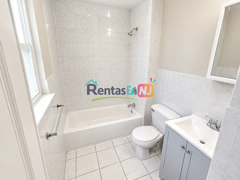 306 S 7th St #2A — Photo 8