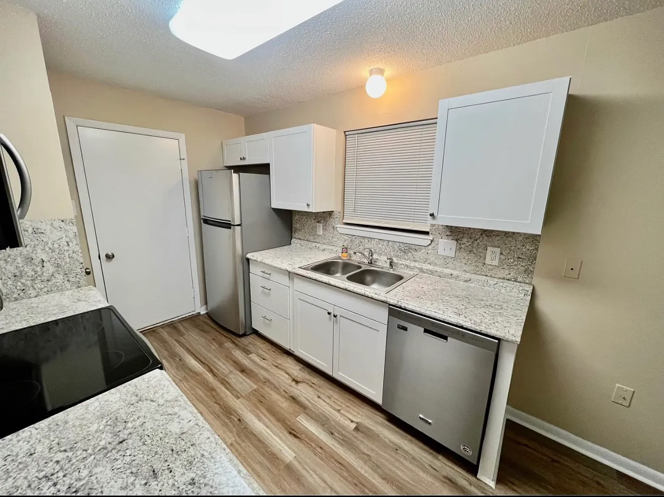 3 bed, 1547 sqft, $1,400 — Photo 2