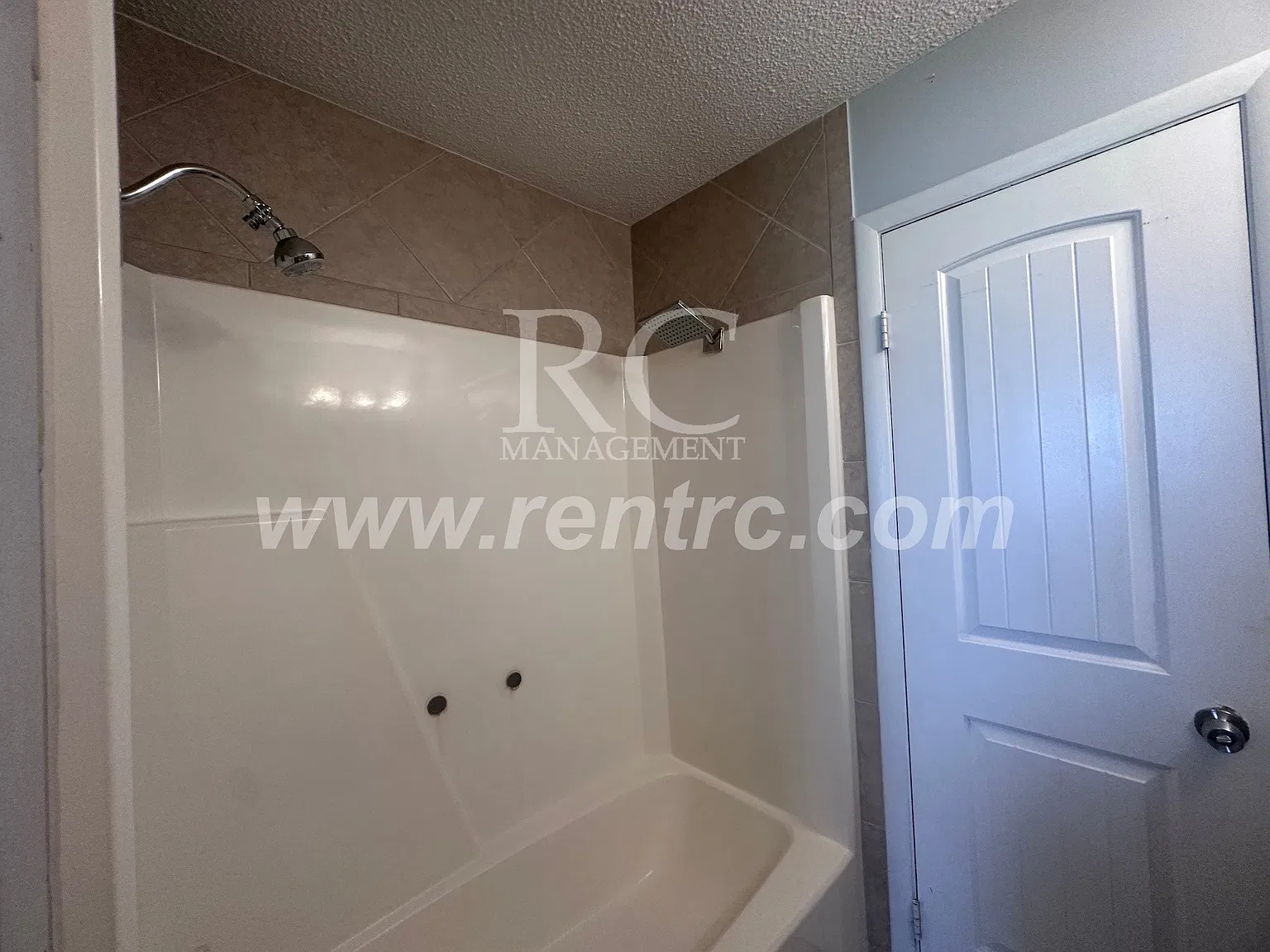 3 bed, 1150 sqft, $1,200 — Photo 4