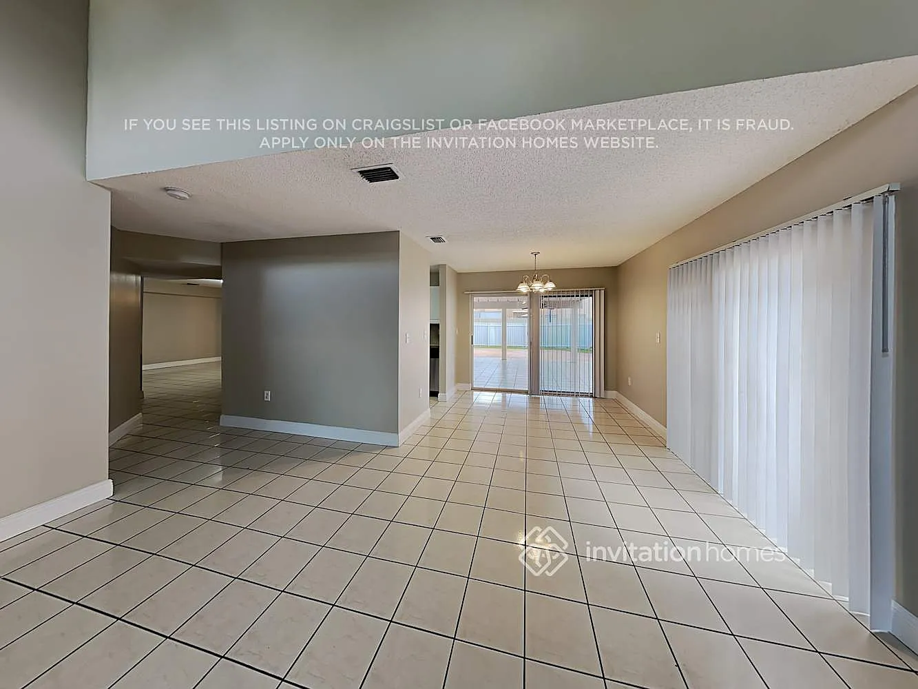 12451 NW 7th St Miami, FL 33182 — Photo 4