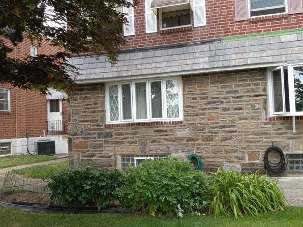 2825 Guilford St, Philadelphia, PA 19152