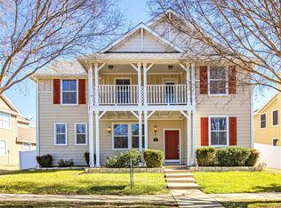 1924 Stephanie Ct, Aubrey, TX 76227