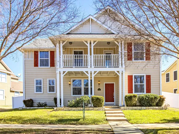 1924 Stephanie Ct, Aubrey, TX 76227