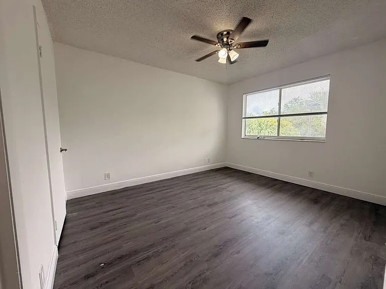 5760 Rock Island Rd #330 — Photo 12