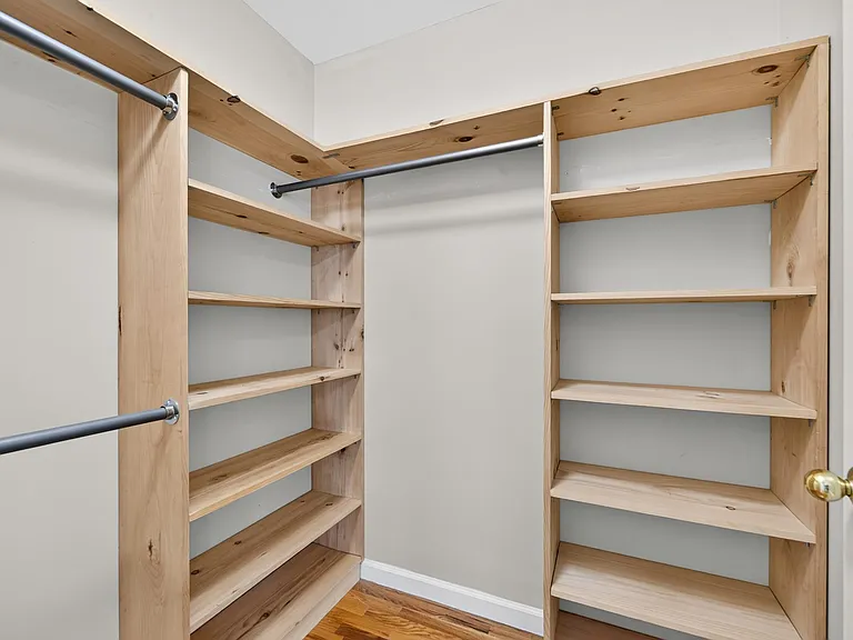 43 Manhattan Ave #1 — Photo 11