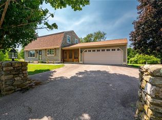 676 Boston Neck Rd, Narragansett, RI 02882