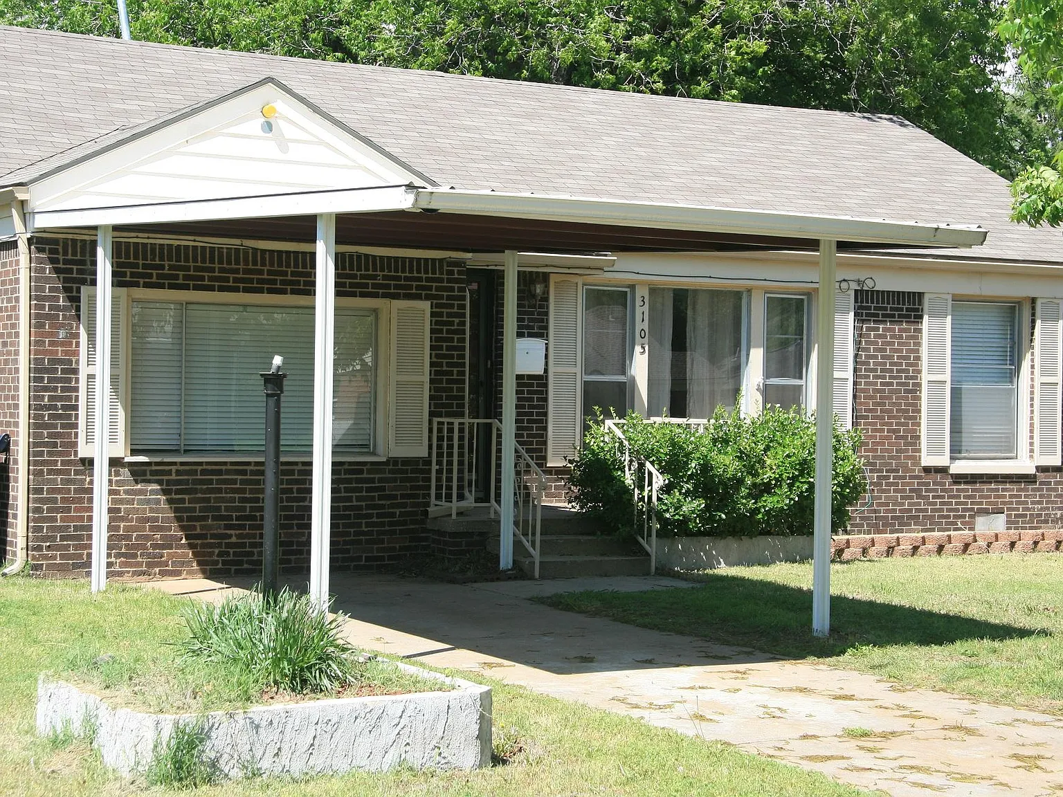 3 bed, 1375 sqft, $1,450 — Photo 2