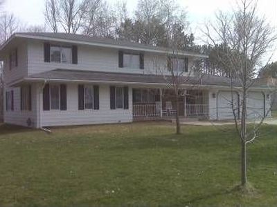 750 W 7th Street Cir, Rush City, MN, 55069