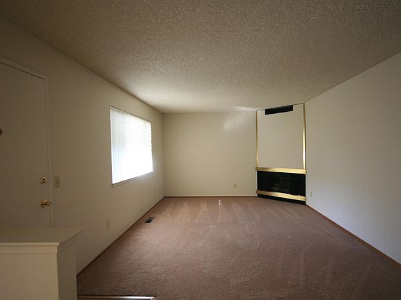 3rd image of 1330 Essex Way #2