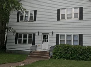 415 S New St, Springfield, IL 62704