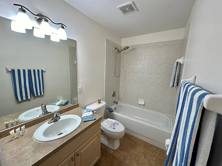 2306 NE 16th Ter #2306 — Photo 17