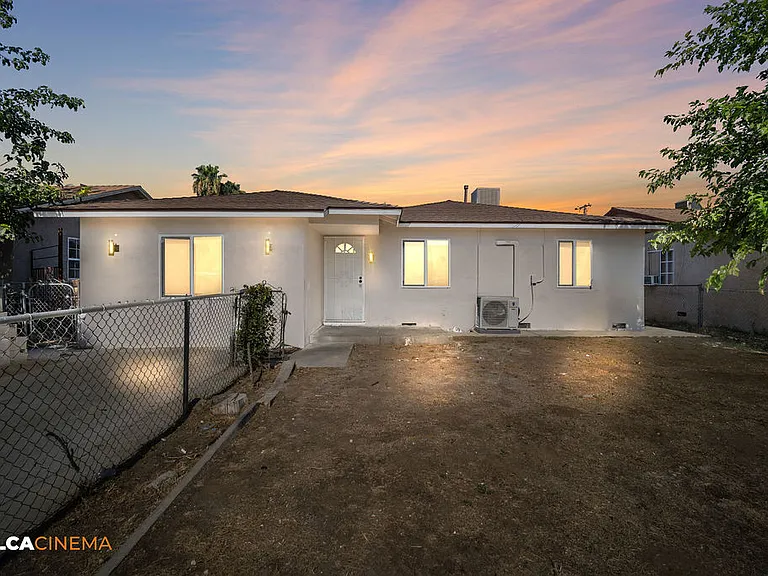 10800 Santa Barbara St — Photo 1
