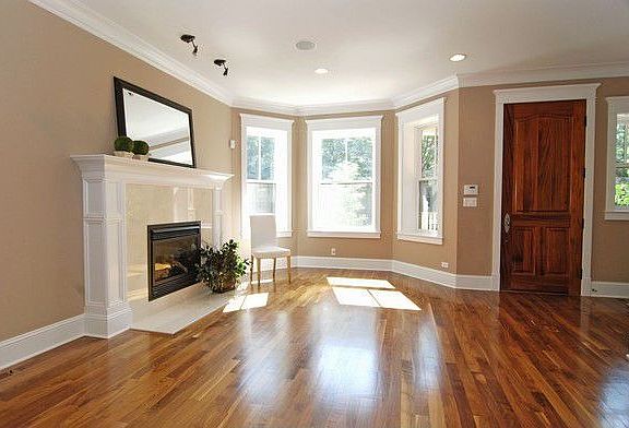 4th image of 3757 N Lakewood Ave