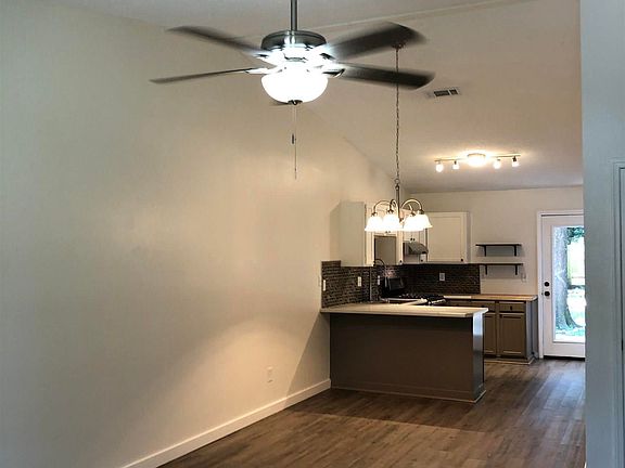 3rd image of 5920 Mona Ln