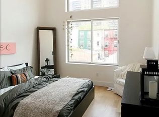 96 Meserole St APT 3B, Brooklyn, NY 11206