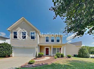 2212 Big Pine Dr, Matthews, NC 28105