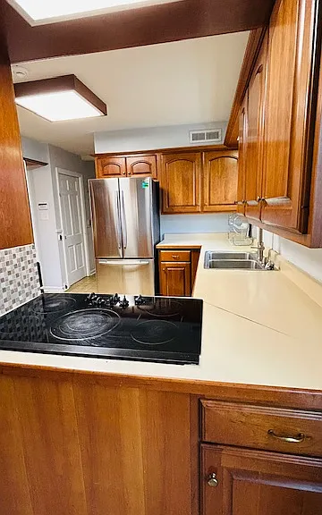 510 Shadow Ln — Photo 9