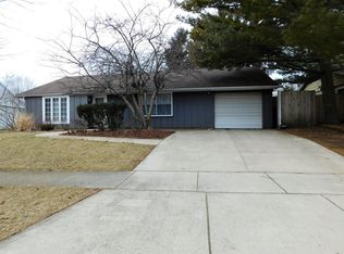 1505 Lincolnwood Dr, Urbana, IL