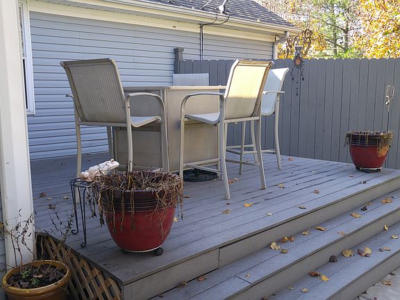 4th image of 3409 Eastwood Dr