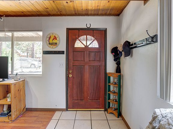 2nd image of 2091 6th Ln