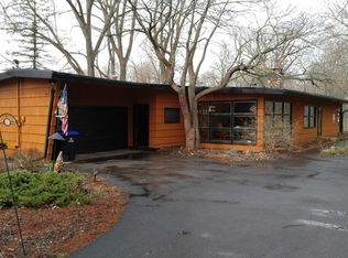 1438 Linden Rd, Spring Grove, IL 60081