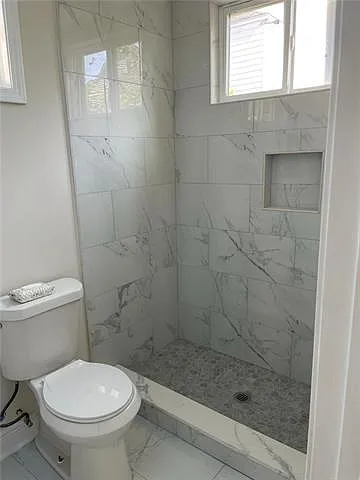2209 Foucher St — Photo 10