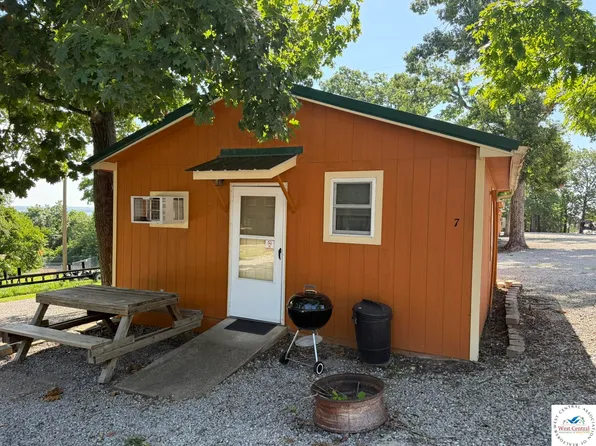 29726 Cabin #7, Warsaw, MO 65355