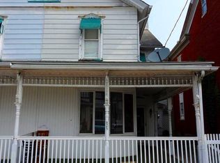 425 S 2nd St, Lykens, PA 17048