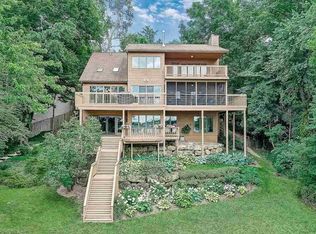 4216 Morris Park Rd, Mc Farland, WI 53558