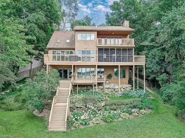 4216 Morris Park Rd, Mc Farland, WI 53558