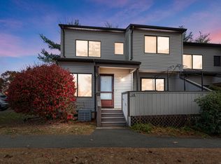 128 Cottonwood Rd UNIT 128, Newington, CT 06111