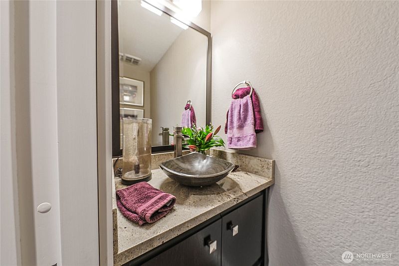 5th image of 22338 6th Avenue S #9