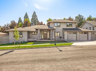 534 Autumn Hills Dr, Medford, OR