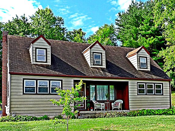 2nd image of 1326 Zion Rd