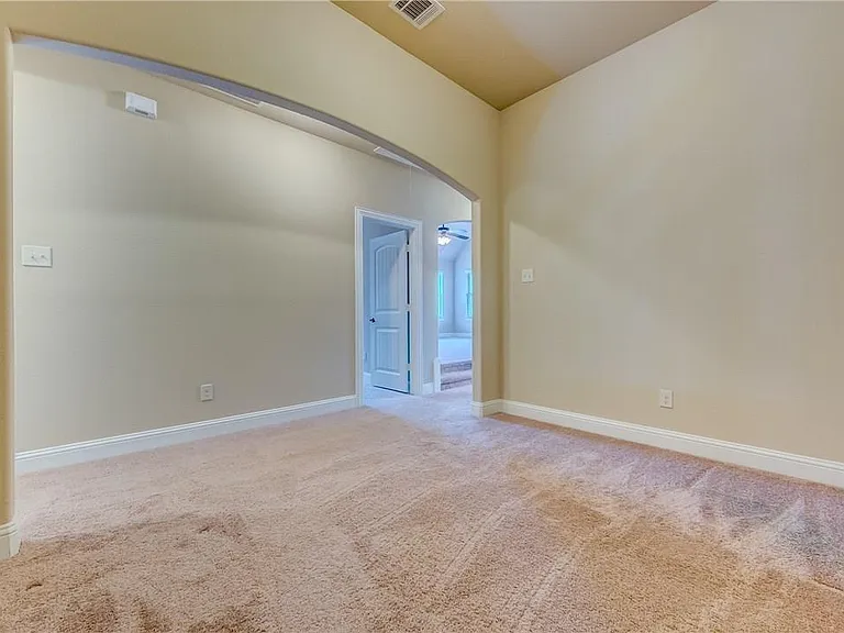 1428 Lauren Creek Ln — Photo 15