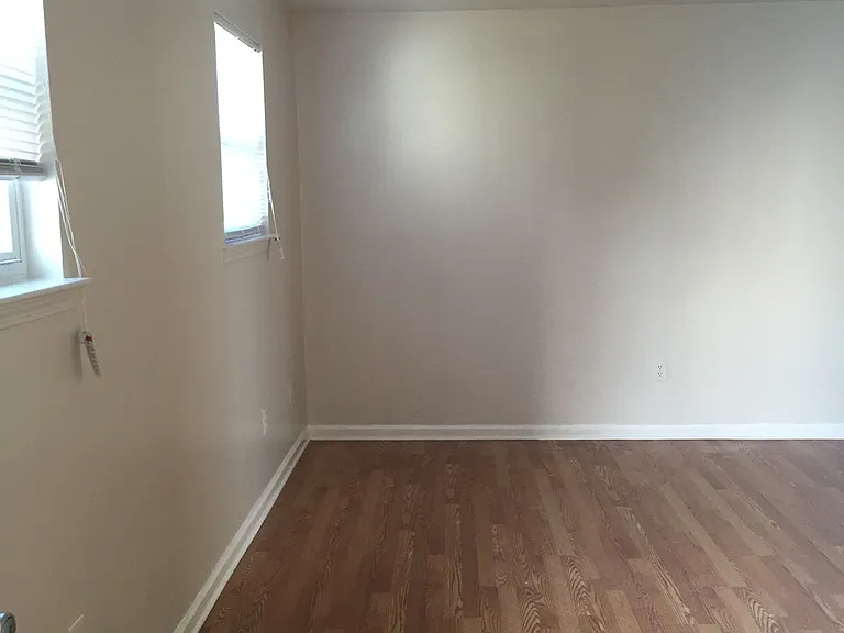 2312 Harvard Ave — Photo 5