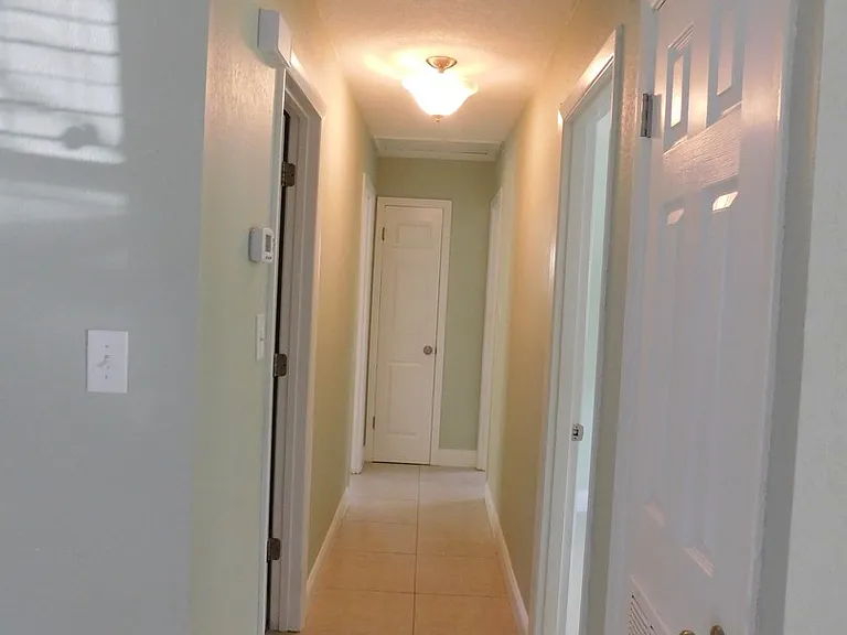 565 E Jessup Ave — Photo 7