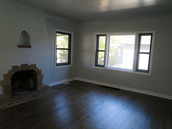 2nd image of 1885 S Lincoln St